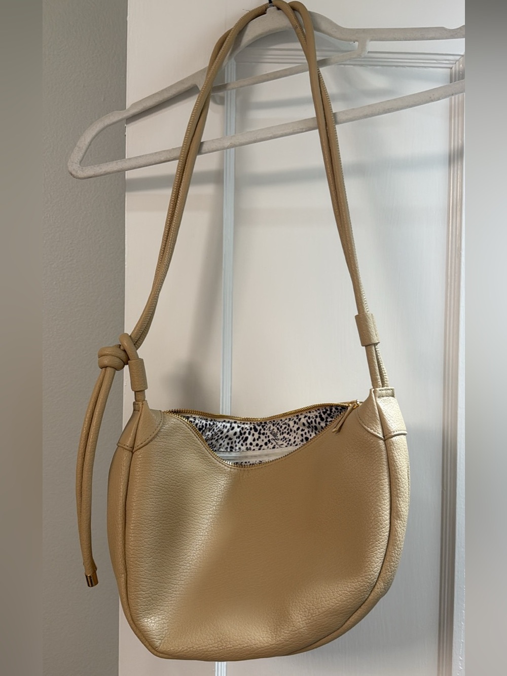 Mali and Lila Tan Women's Shoulder Bag - Casual Crossbody Purse